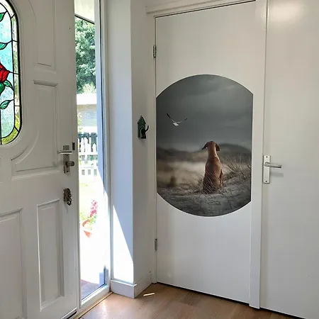 Vakantiehuis Stylish Coastal Retreat In Sint Maartenszee